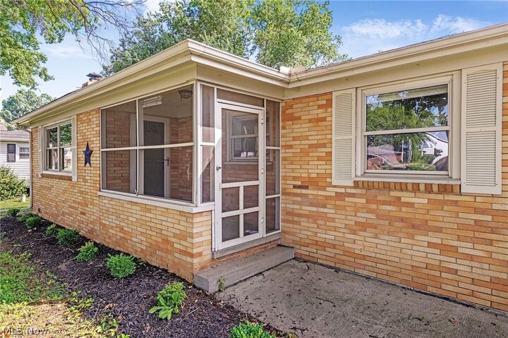 Property Photo:  13471 Kauffman Avenue  OH 44276 