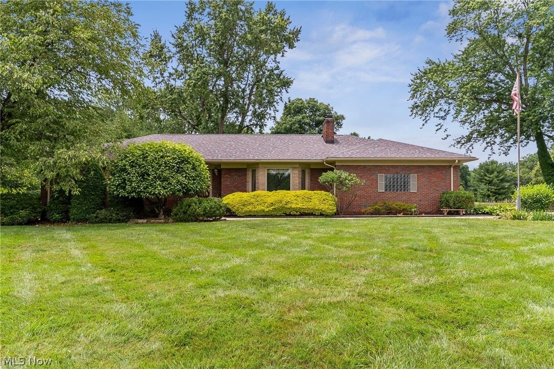 Property Photo: 4122 Devon Drive SE OH 44484