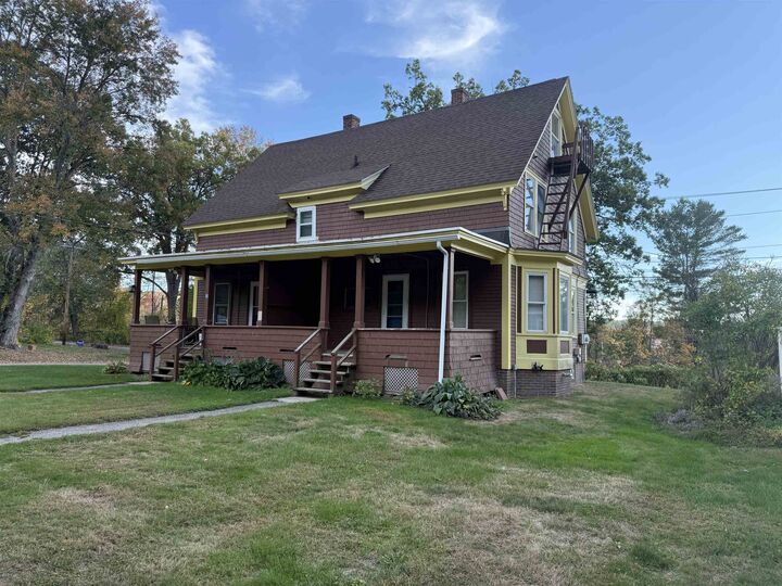 Property Photo:  189 East Bow Street  NH 03235 
