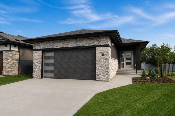 17 Tindale Place — photo 1
