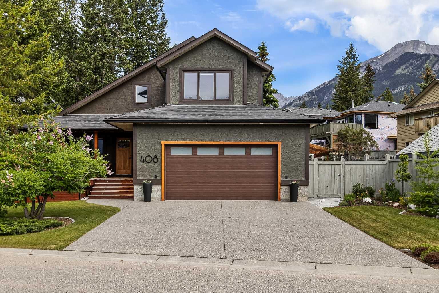 Property Photo:  408 Canyon Close  AB T1W 1H4 