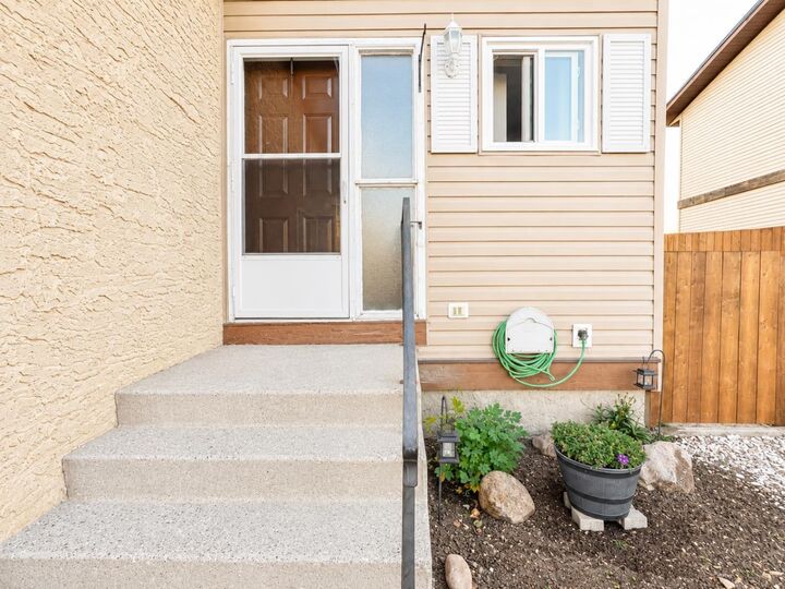 Property Photo: 1011 3rd Street W AB T0J 1P0