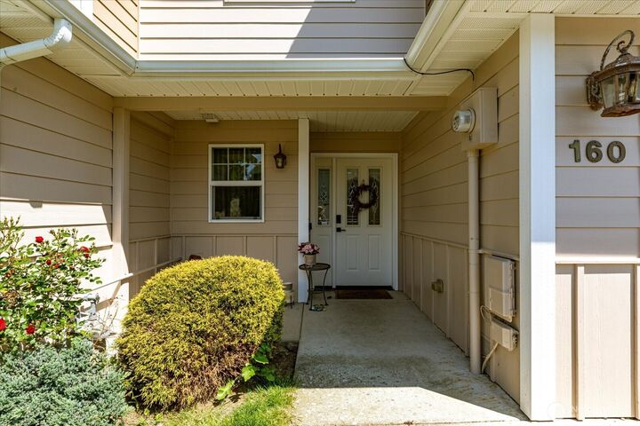 Property Photo: 160 NE Melrose Drive WA 98277