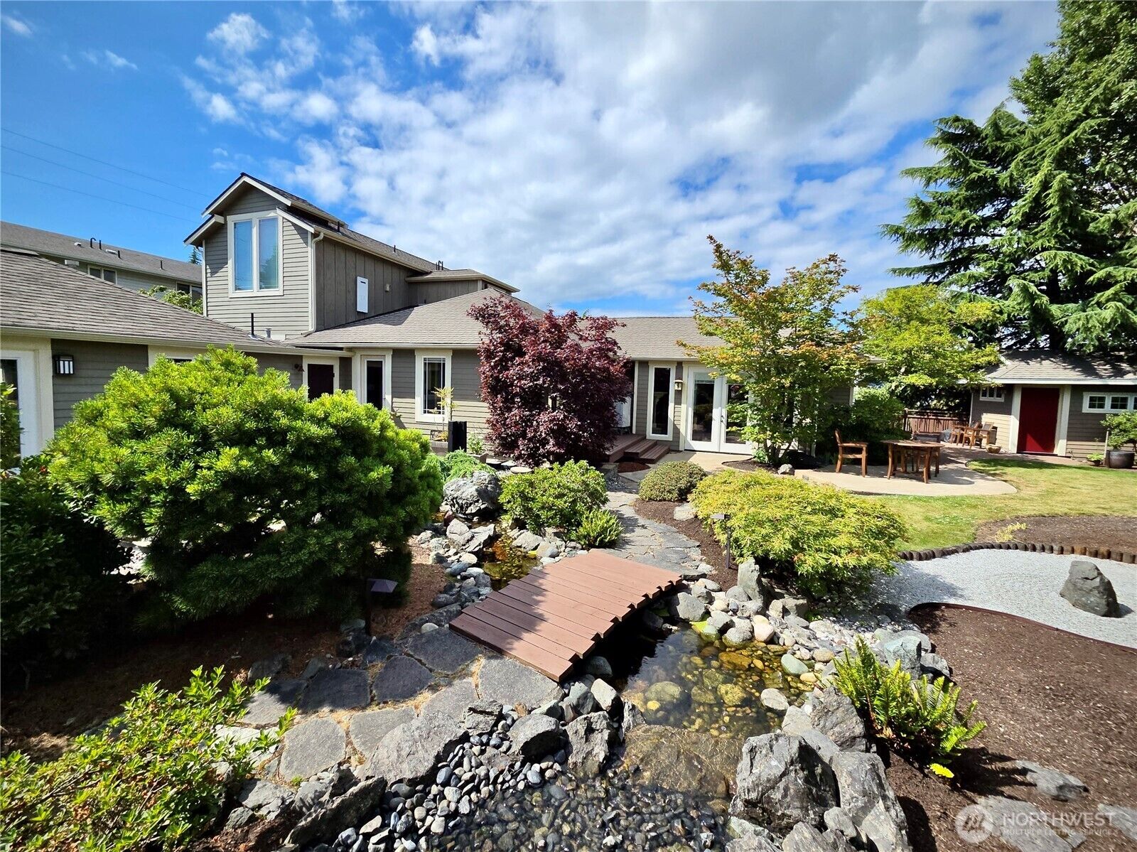 Property Photo:  809  33rd Street  WA 98221 