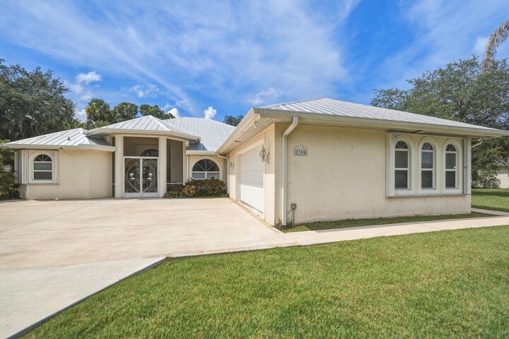 Property Photo:  2305 Winding Creek Lane  FL 34981 