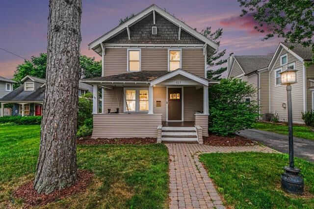 Property Photo:  127 Drace Street  MI 48307 