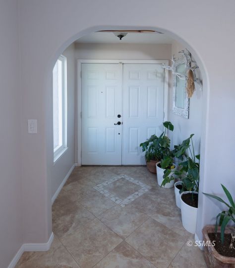 Property Photo:  624 E Church Ave  CA 93555 