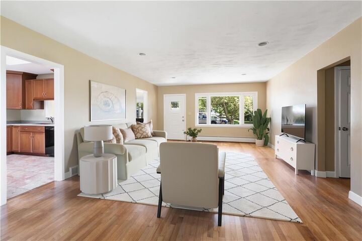 Property Photo:  278 Green End Avenue  RI 02842 