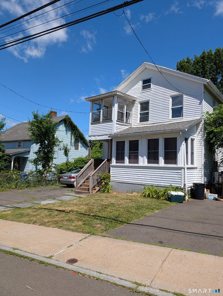 Property Photo:  194 Liberty Street  CT 06457 
