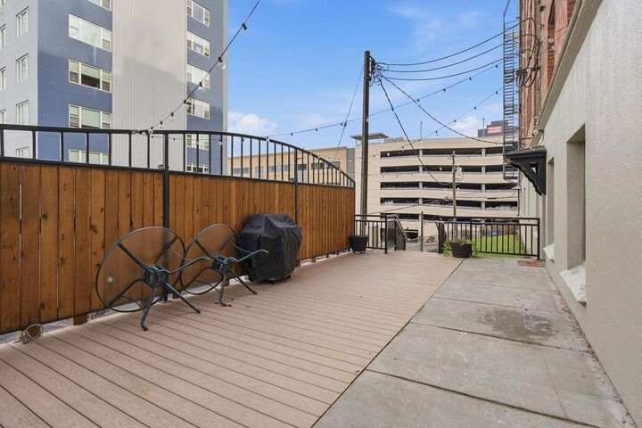 Property Photo: 704 W 6th Ave #301 WA 99204
