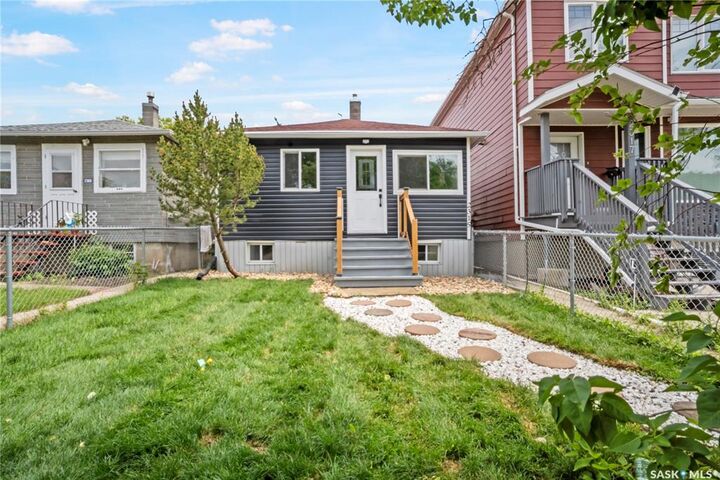 Property Photo:  2315 Francis Street  SK S4N 2P8 