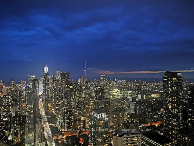 Property Photo:  1 Bloor St N/A E 1905  ON M4W 1A9 