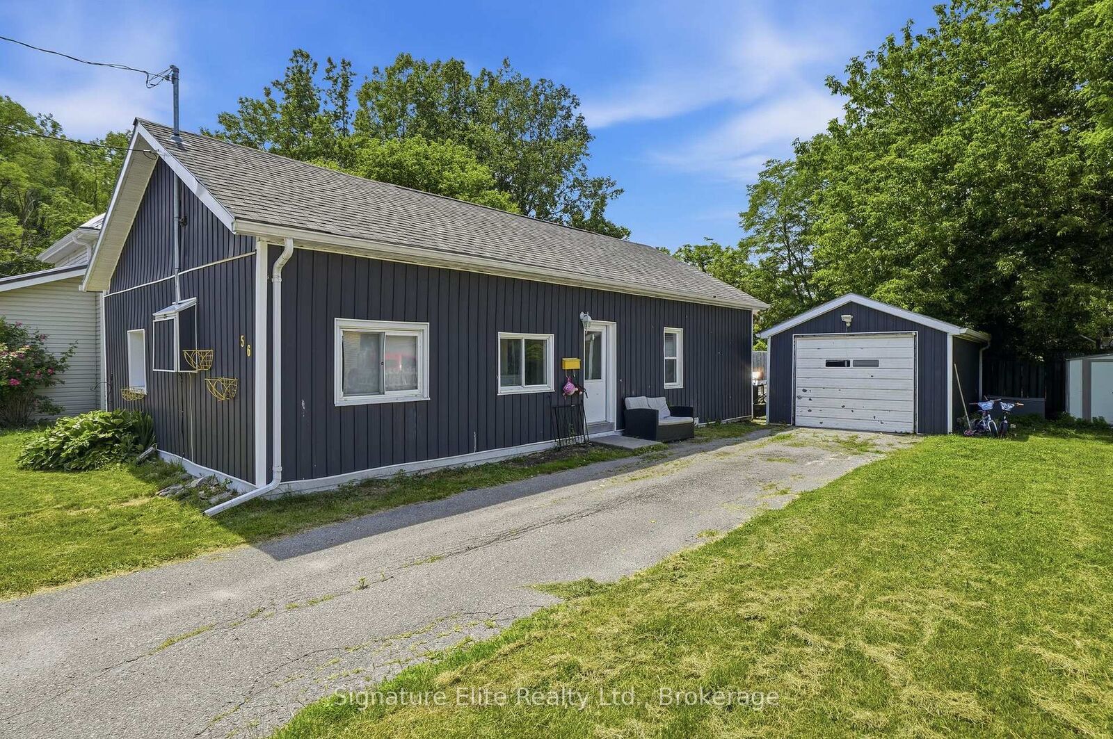 Property Photo: 56 Alberta Street ON K8V 4E9