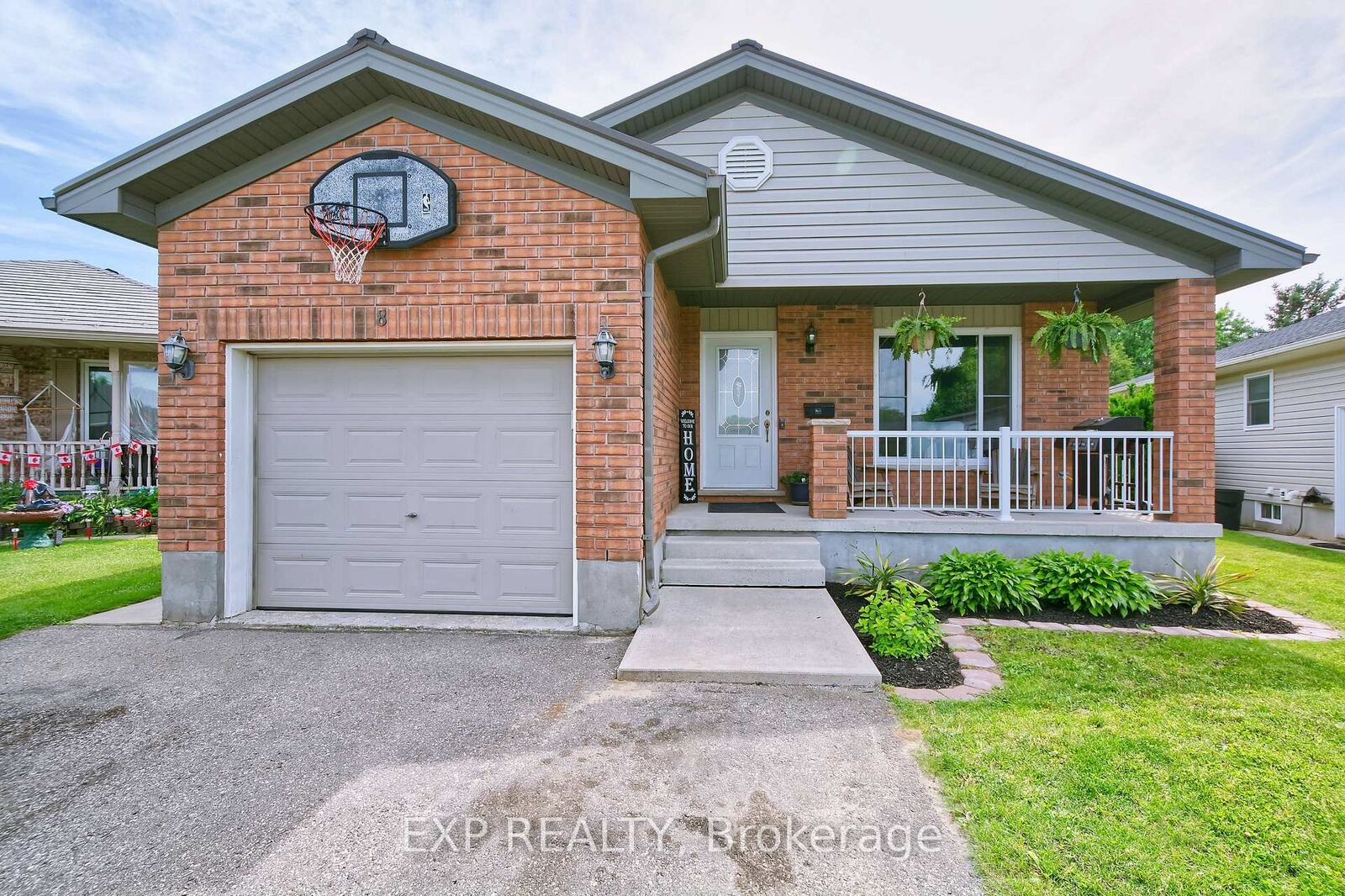 Property Photo: 8 Rebecca Drive ON N5H 3G4
