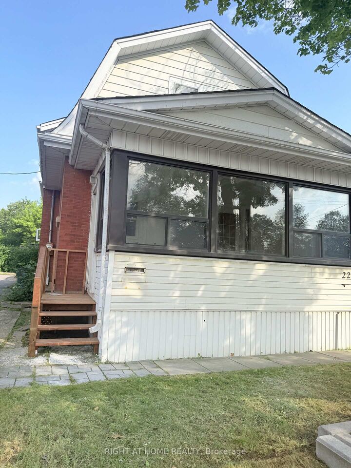 Property Photo: 223 Queen Street W ON L6Y 1M6