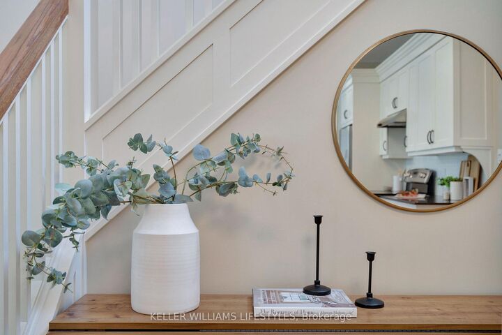 Property Photo: 352 Ridout Street S 3 ON N6C 3Z5
