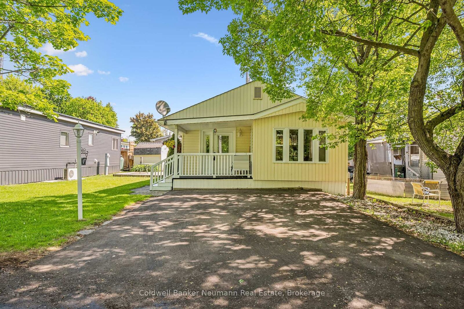 Property Photo:  407 Teak Trail  ON N1M 2W5 