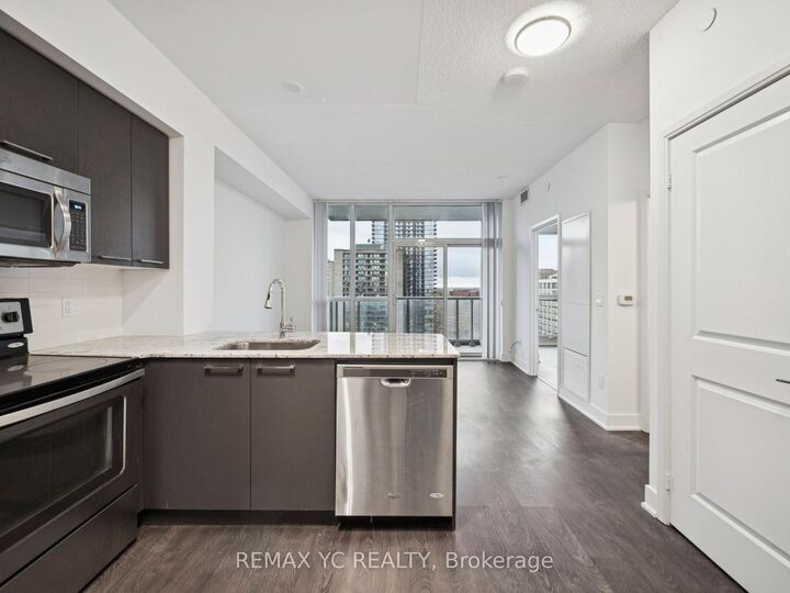 Photo de la propriété:  88 Sheppard Avenue E 2305  ON M2N 0G9 