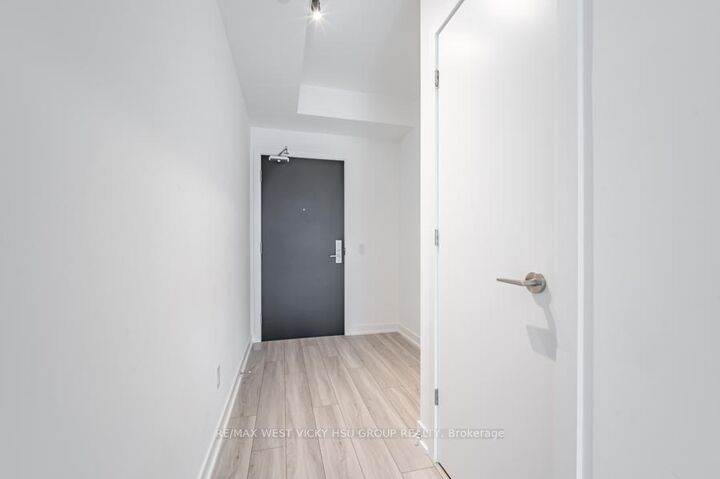 Property Photo:  458 Richmond Street W 806  ON M5V 0S9 