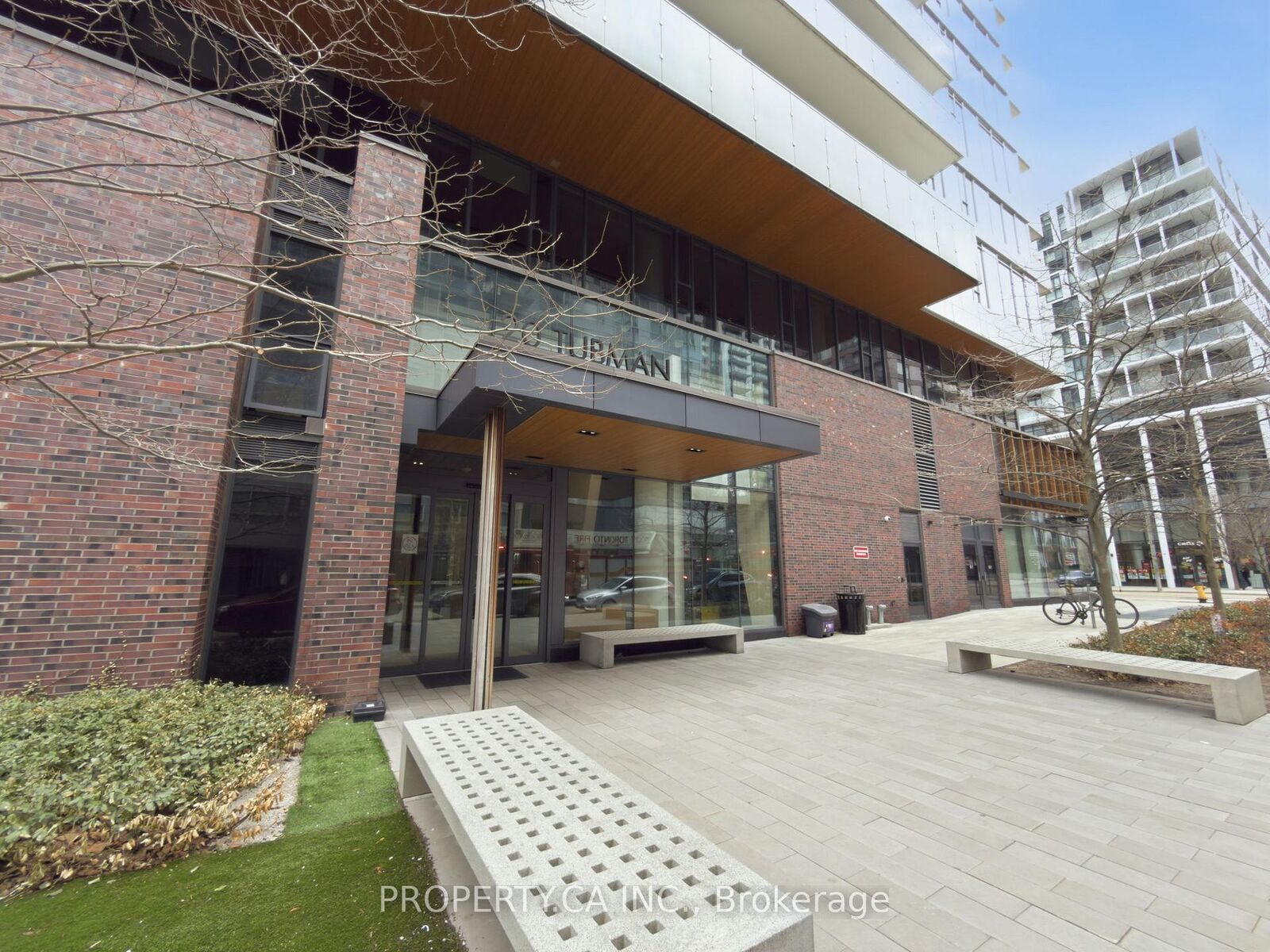 Property Photo: 20 Tubman Avenue 2005 ON M5A 0M5