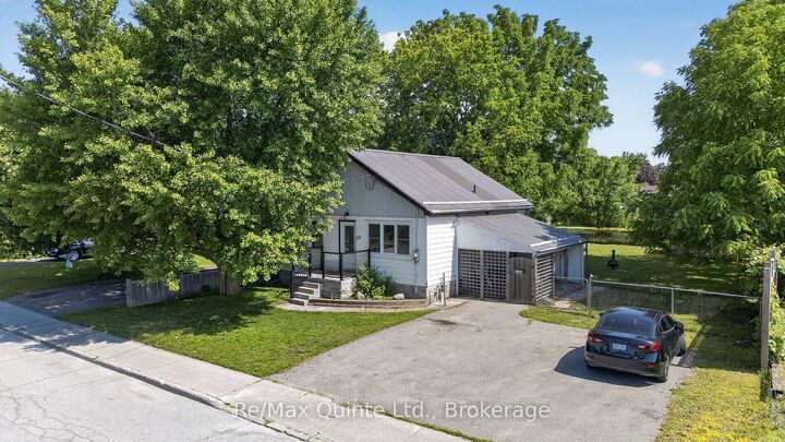Property Photo:  219 Marmora Street  ON K8V 2J8 