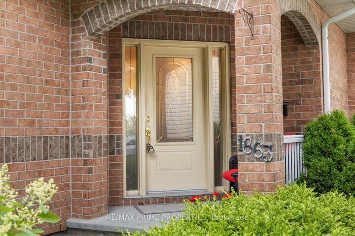 Property Photo: 1863 Springridge Drive ON K4A 4R1