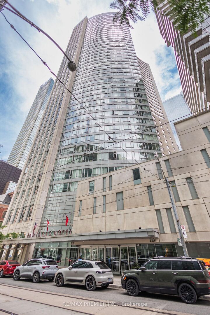210 Victoria Street 4407 — photo 1