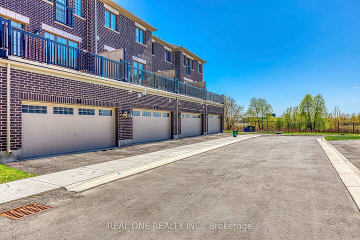 Property Photo:  1413 William Halton Parkway  ON L6M 5N8 