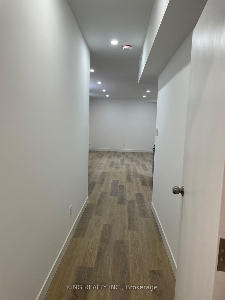 Photo de la propriété:  1462 Twilite Boulevard Lower  ON N6G 3R5 