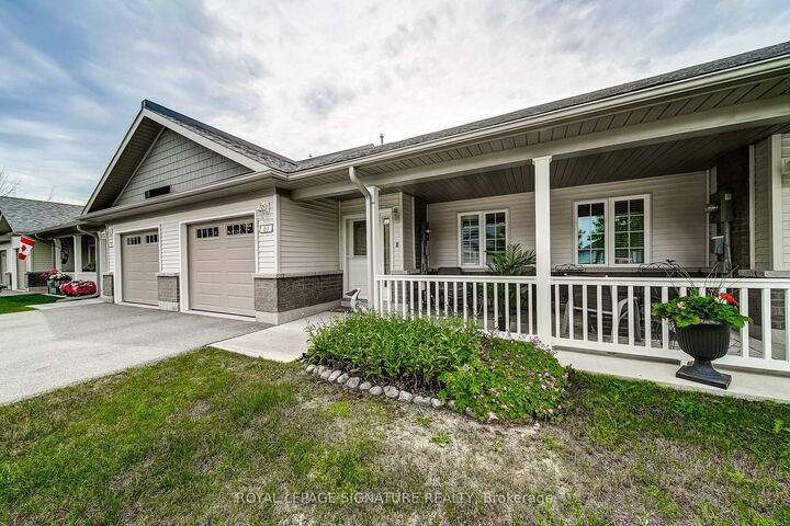 Property Photo:  61 Ivy Crescent  ON L9Z 0H8 