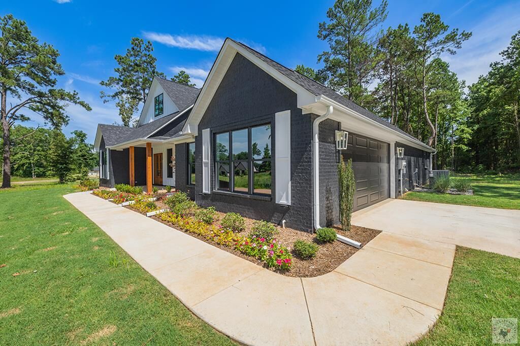 Property Photo:  8125 Gadwall Trail  TX 75503 