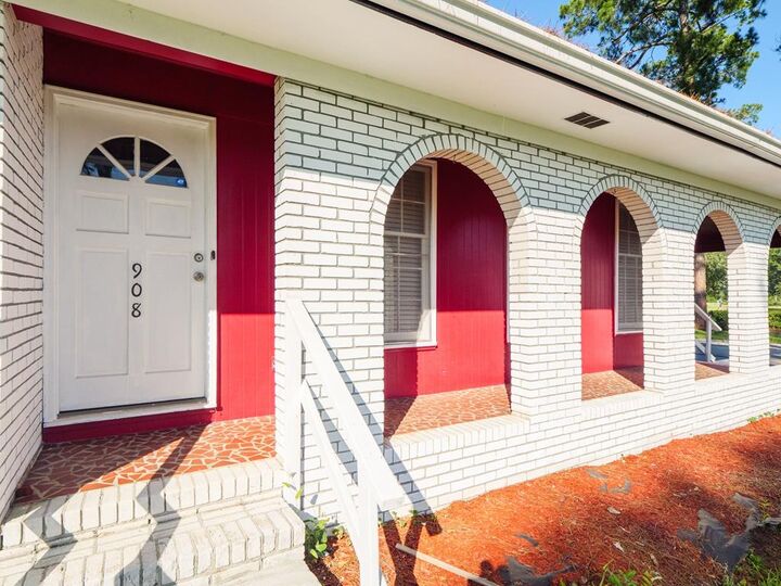 Property Photo: 908 Habersham Drive GA 31602