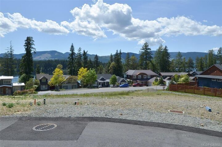Property Photo: Sl 9 Lakefront Rise BC V0R 2G1