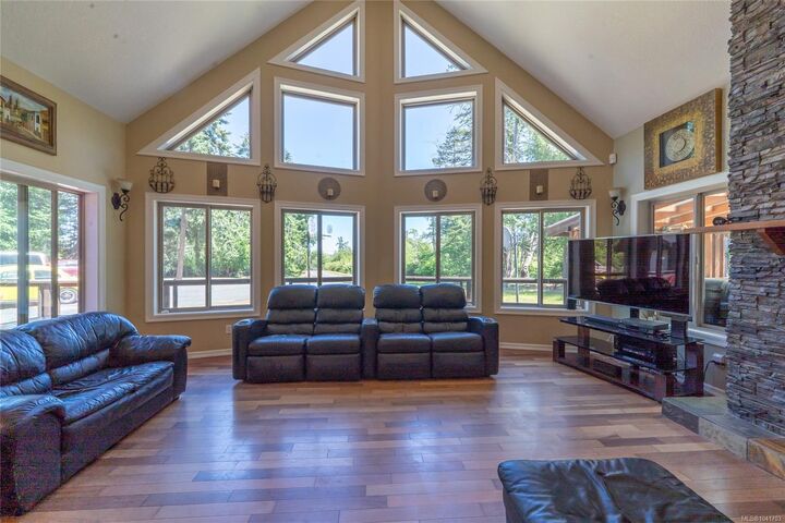 Property Photo: 1974 Saddle Dr BC V9P 9C2