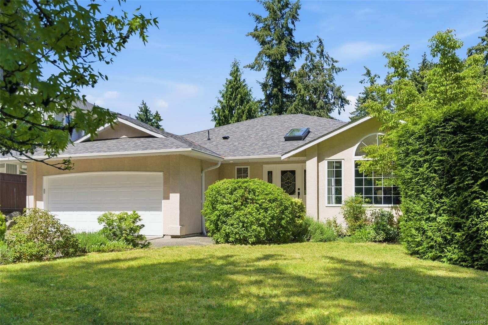 Property Photo: 1608 Marina Way BC V9P 9B5