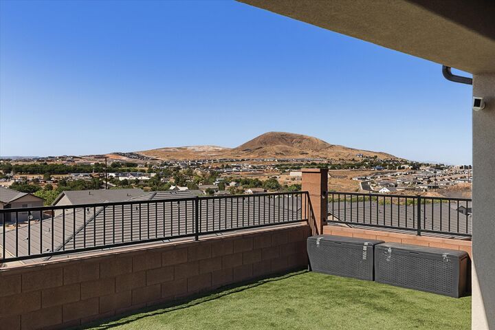 Property Photo: 1477 W 470 N UT 84737
