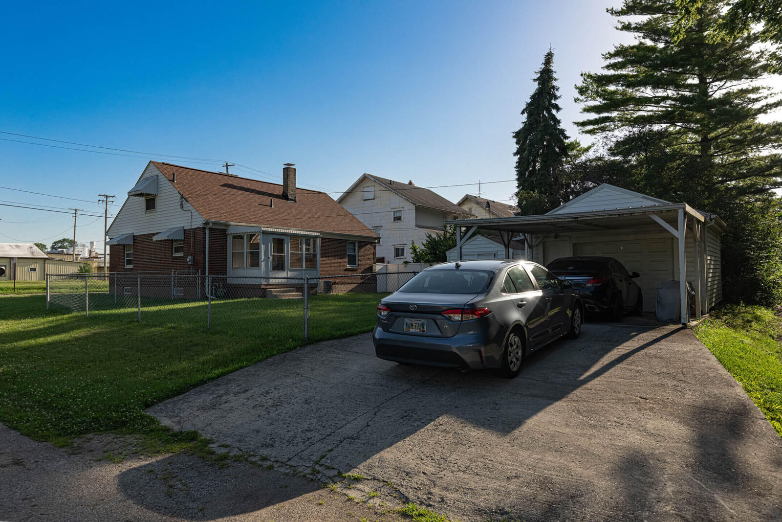 Property Photo: 1100 W North Street OH 45504