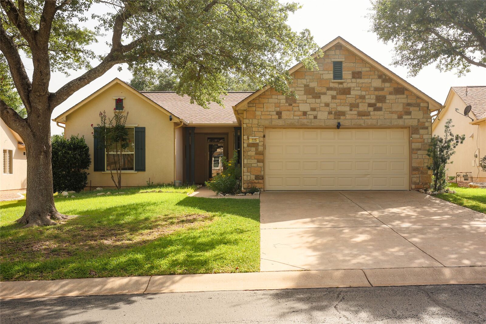 Property Photo:  225 Red Poppy Trail  TX 78633 