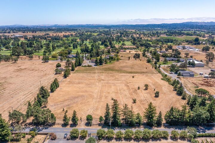 Property Photo: 5400 Hall Road CA 95401