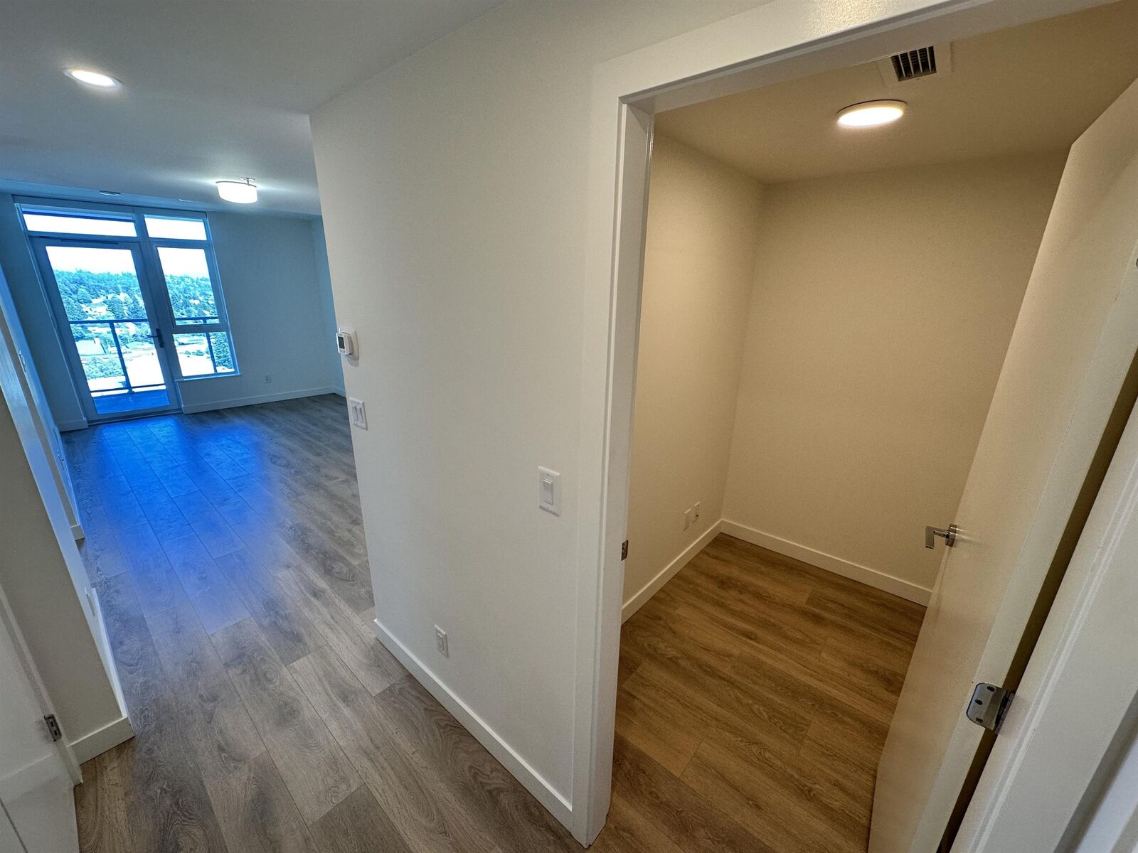 Property Photo:  308 Alderson Avenue 2708  BC V3K 0J2 