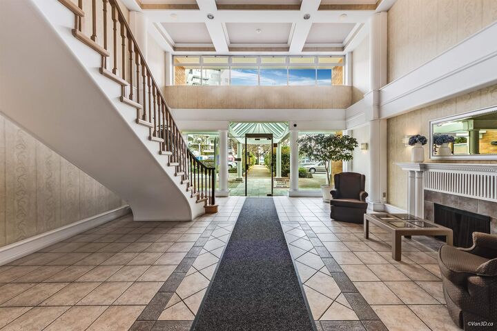 Property Photo: 6631 Minoru Boulevard 1209 BC V6Y 1Z1