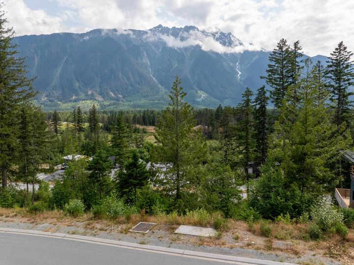 Property Photo: 7661 Cerulean Drive BC V0N 2L3