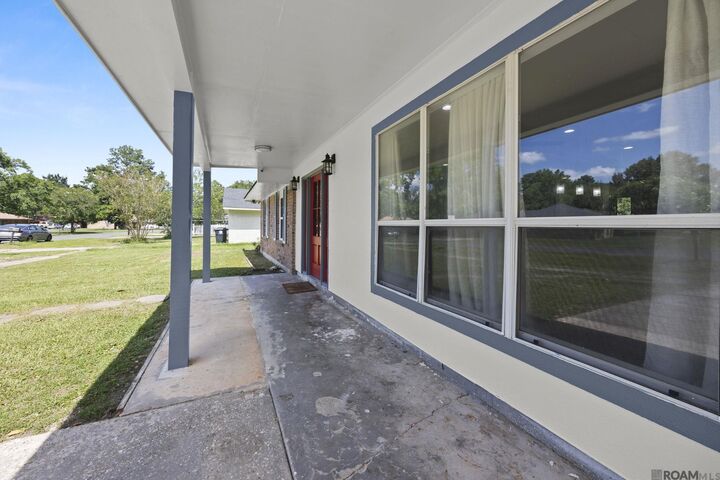 Property Photo: 16606 London Ave LA 70819