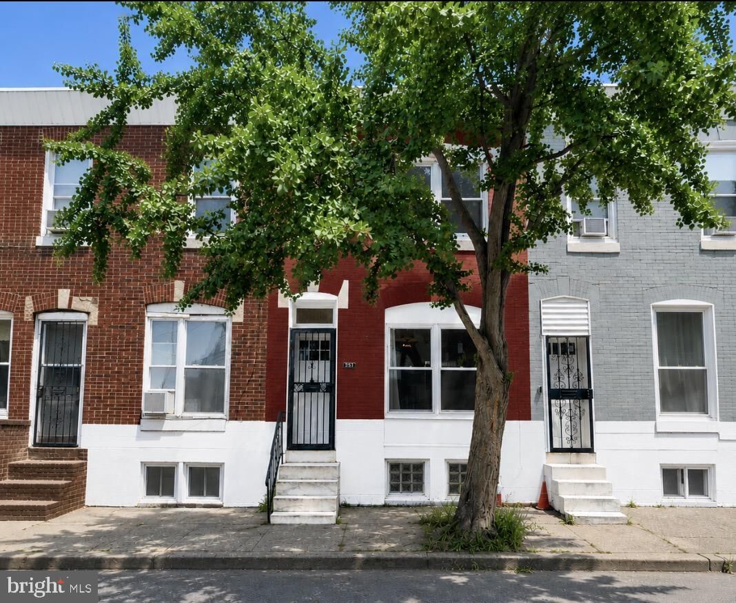Property Photo:  2951 Gerritt Street  PA 19146 