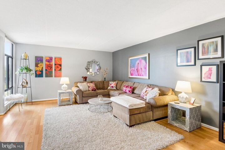 Property Photo: 6300 Stevenson Avenue 408 VA 22304