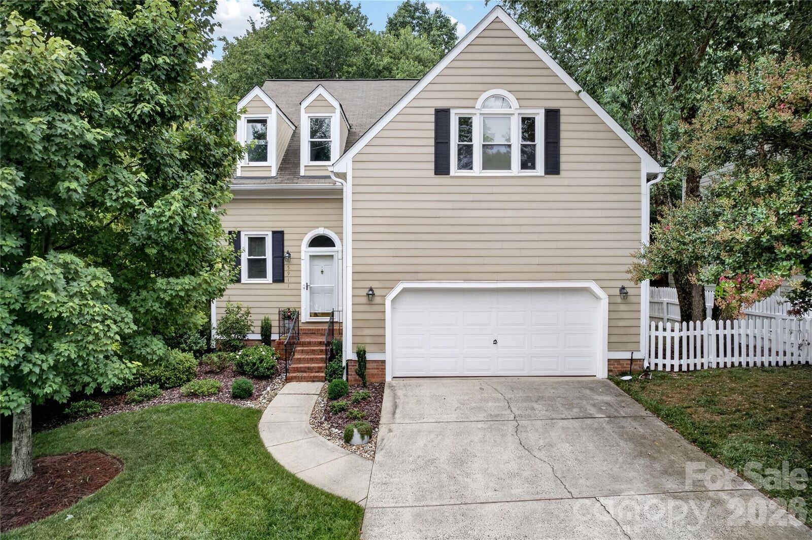 Property Photo:  5911 Chalyce Lane  NC 28270 