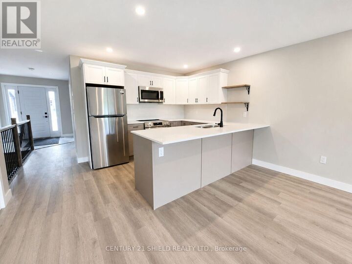 Property Photo:  8 McMurray Court  ON K0C 1P0 