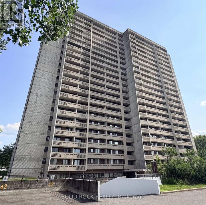Property Photo: 415 Greenview Avenue 309 ON K2B 8G5