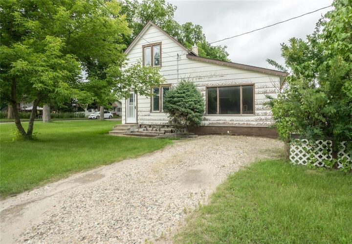 Property Photo:  123 Mill Street  MB R0J 1H0 