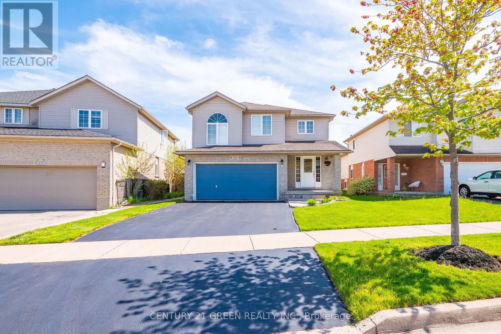 Property Photo: 21 Hawkswood Drive ON N2K 4J6